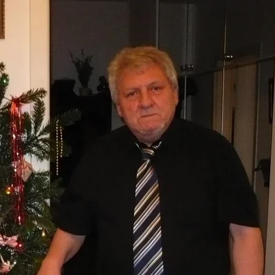 Józef, Budapest