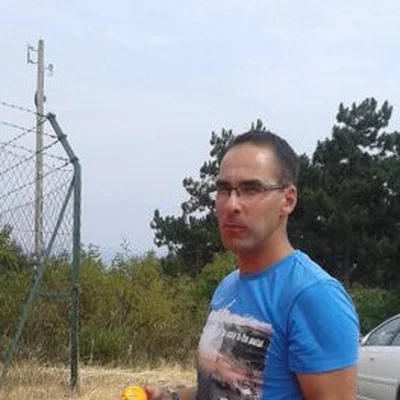 László