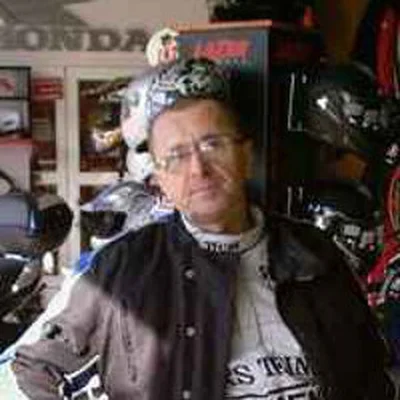 János