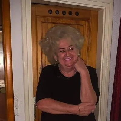 Eszti