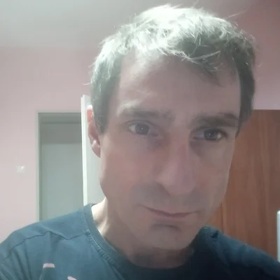 László