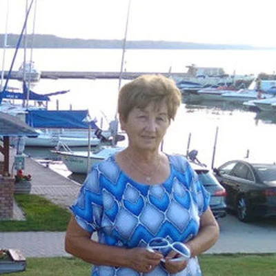 Julianna, Abádszalók