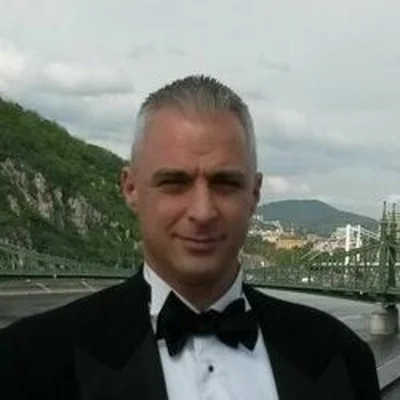 István, Budapest