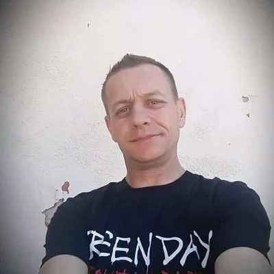 Robi, Tatabánya