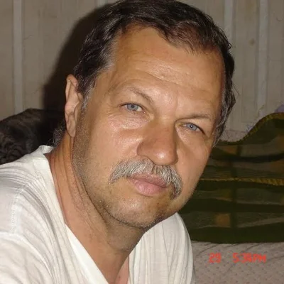István, Budapest