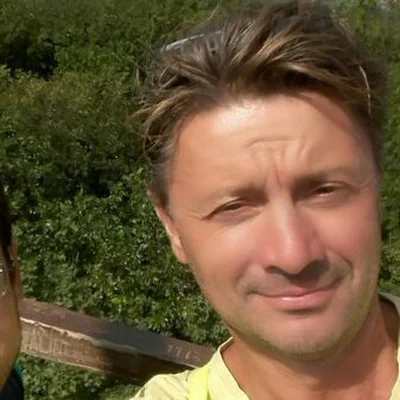 Áron