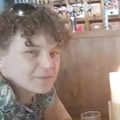 Erika, Bristol