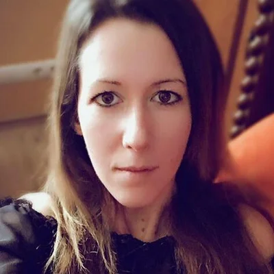 Mónika