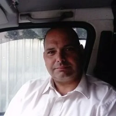 András