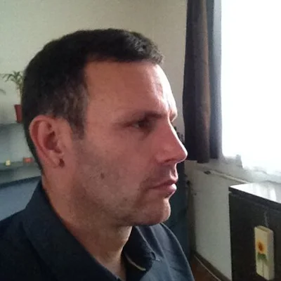 István