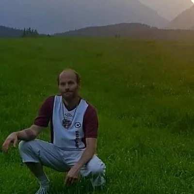 László