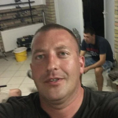 Andrew, Kecel