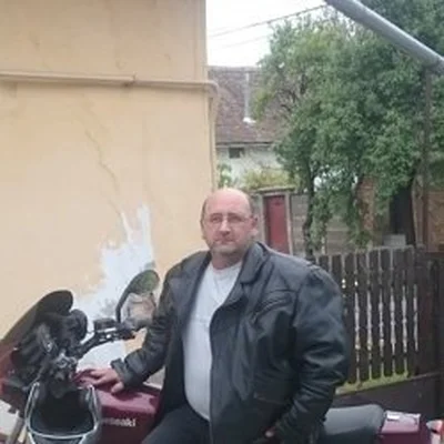 László