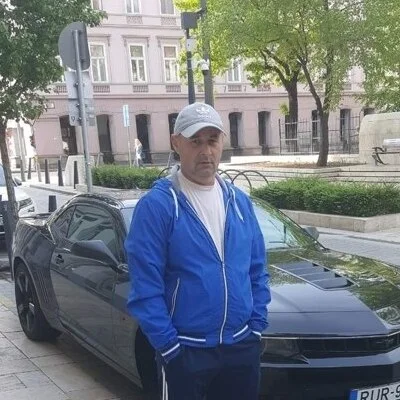 Viktor, Budapest