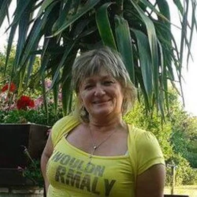 Nőcike