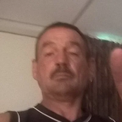 János, Roggel