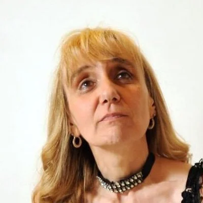 Mónika