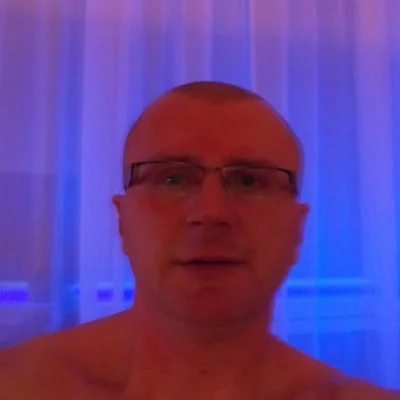 András