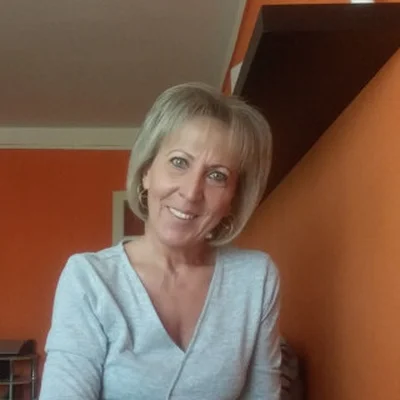 Éva