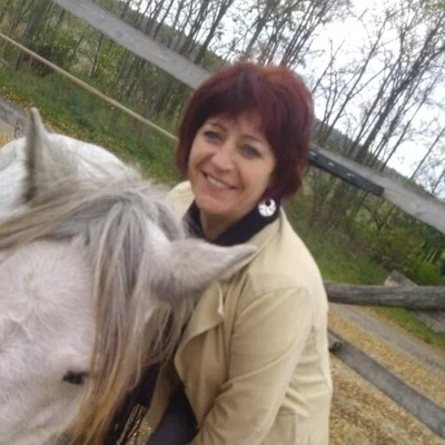 Márta, Ajkarendek