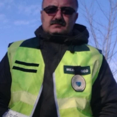 László