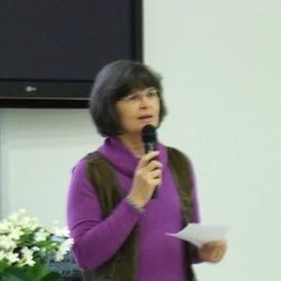 Éva