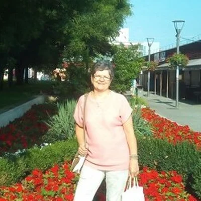 Éva