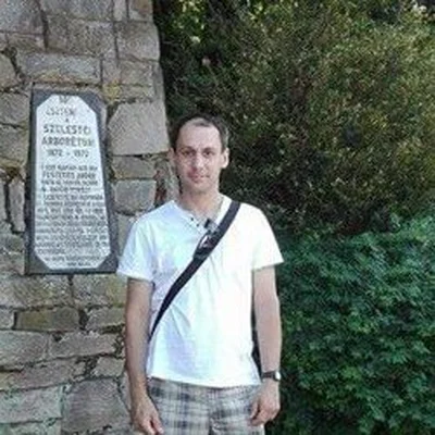 Tamás