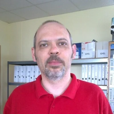 József