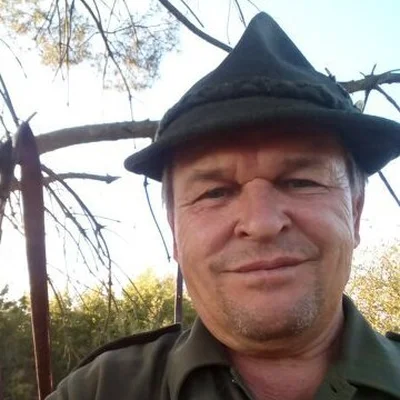 József