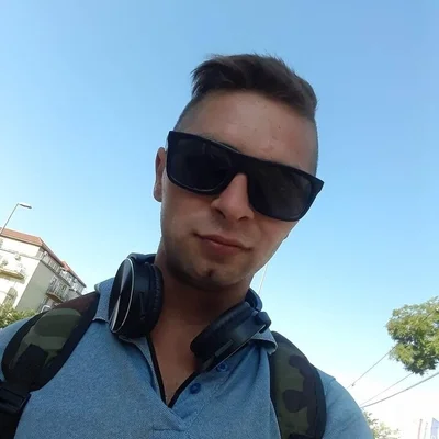 Ádám