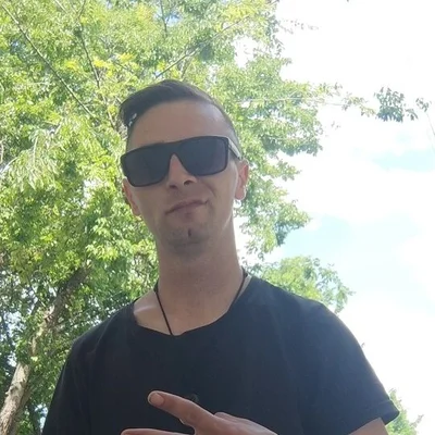 Ádám