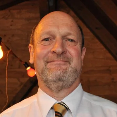 Thomas, Budapest