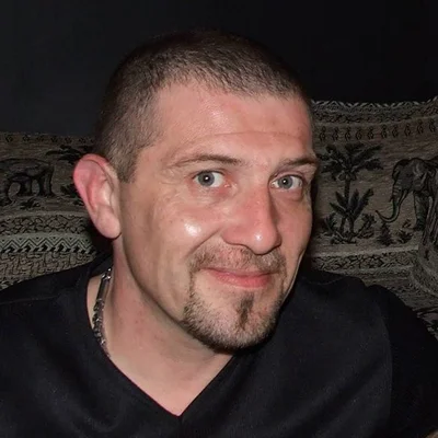 András