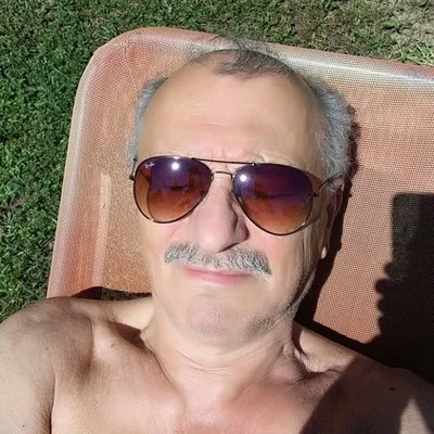 Laszlo, Budapest