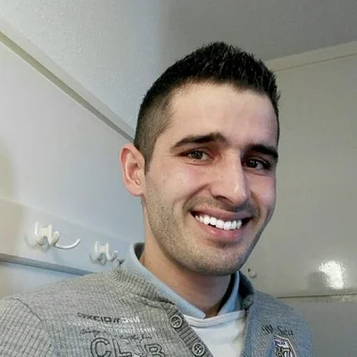Zoli
