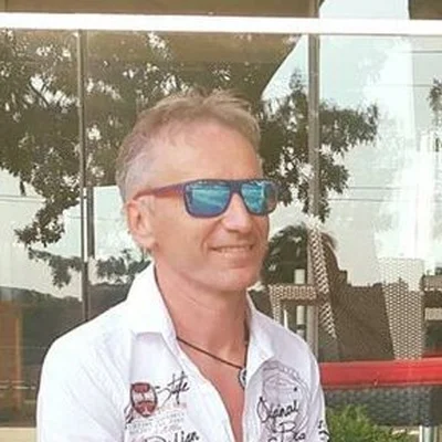 István