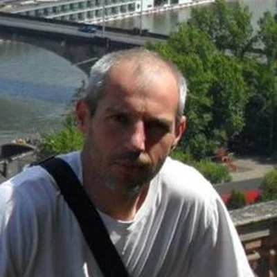 János