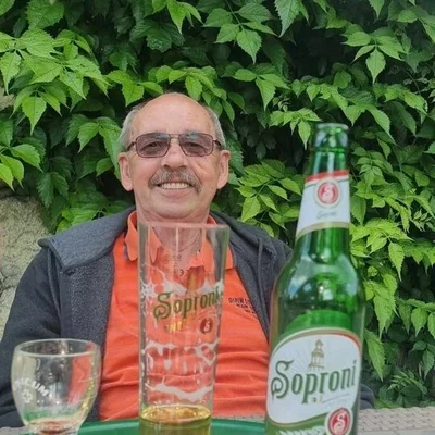 Janos, Küngös