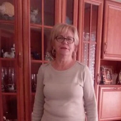 Éva