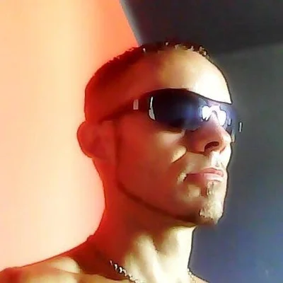János, Enese