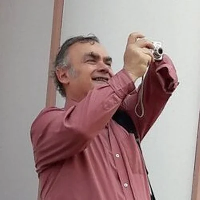 László