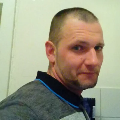 László