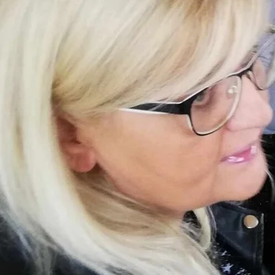 Éva