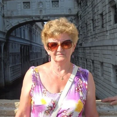 Éva