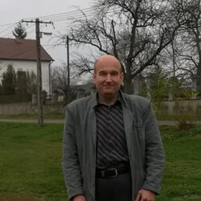 Milán
