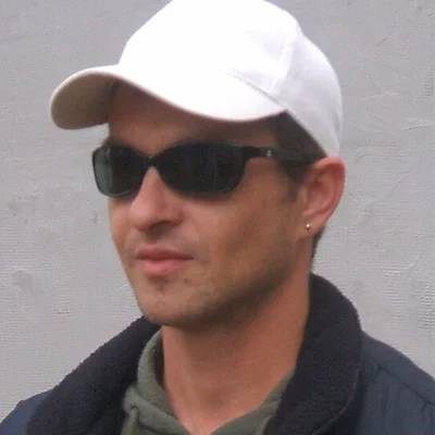 Zoltan, Mezővár