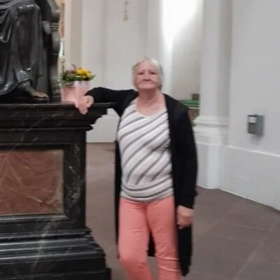 Éva