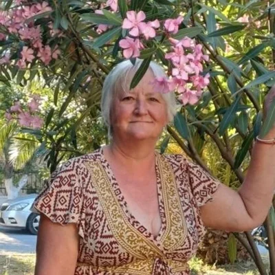 Éva