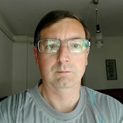 János